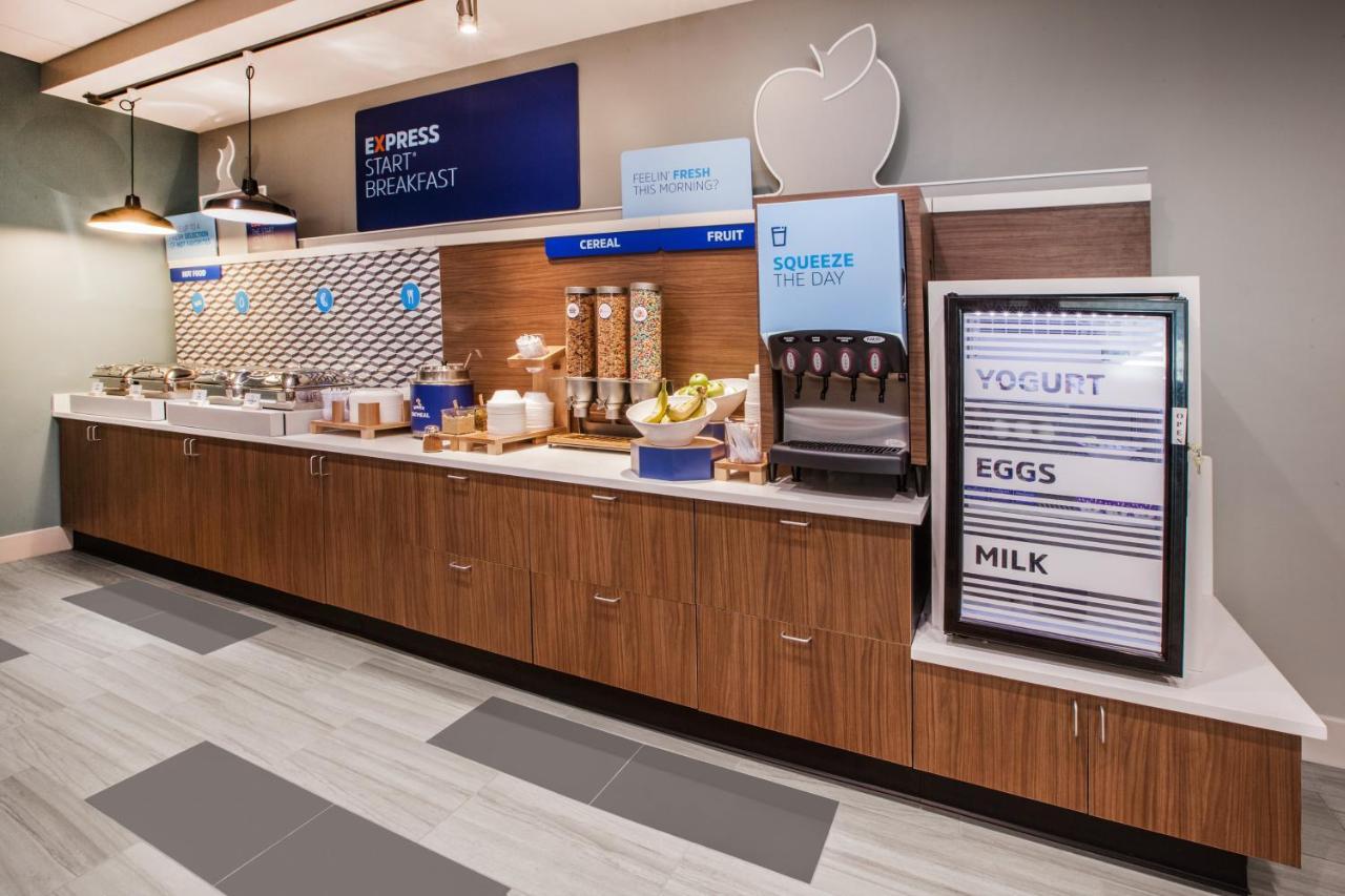 Holiday Inn Express & Suites - Goodland I-70 By Ihg Экстерьер фото
