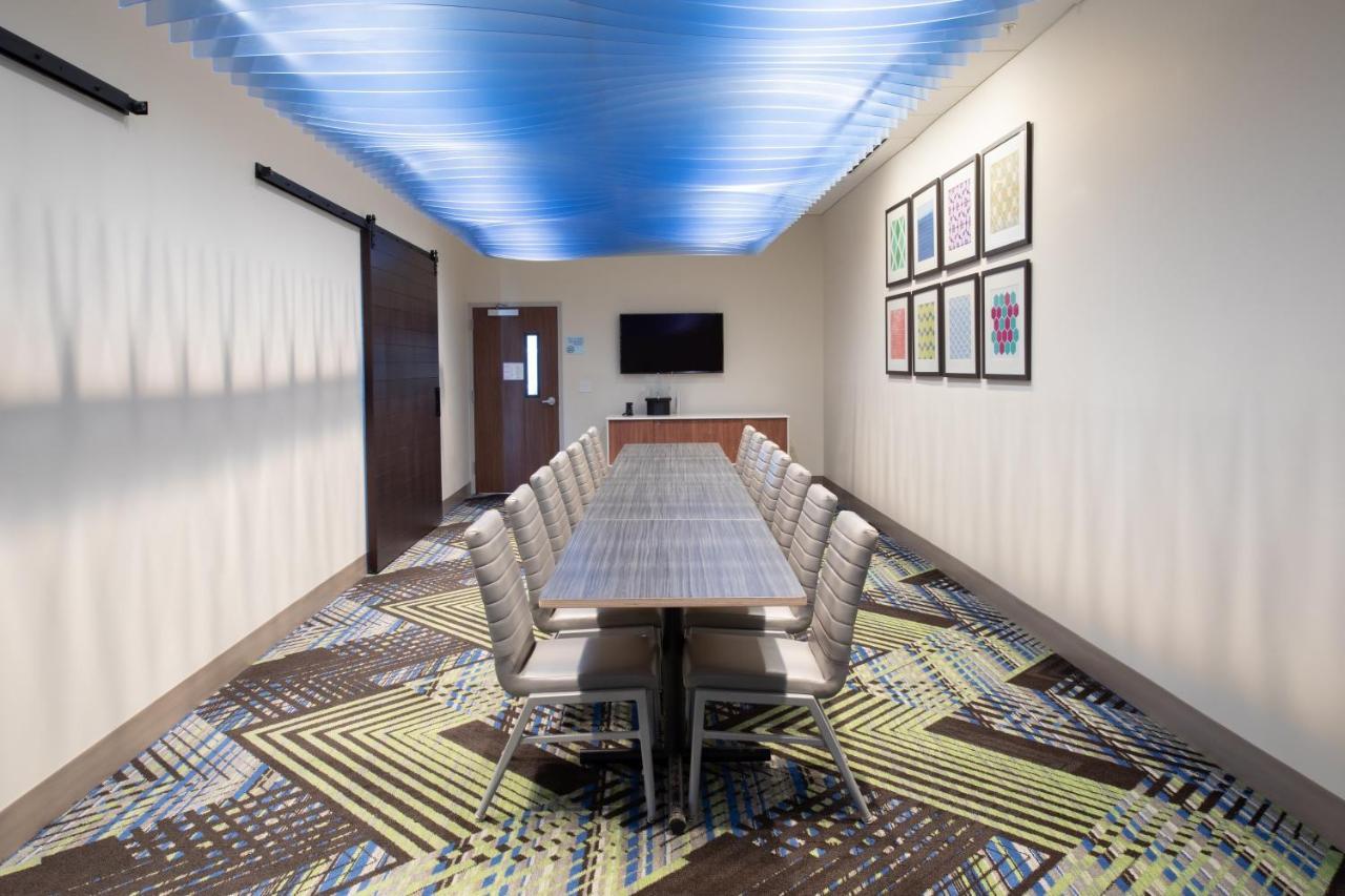 Holiday Inn Express & Suites - Goodland I-70 By Ihg Экстерьер фото
