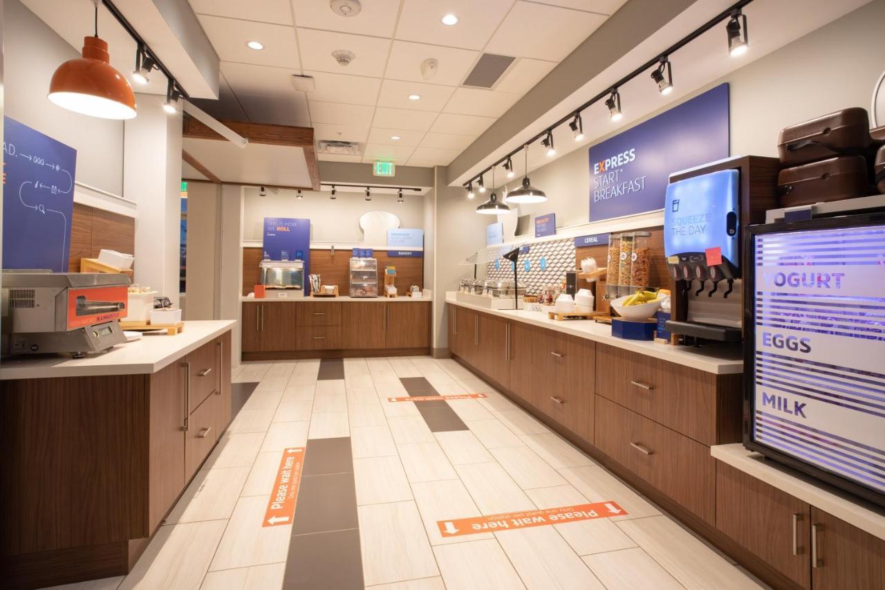 Holiday Inn Express & Suites - Goodland I-70 By Ihg Экстерьер фото